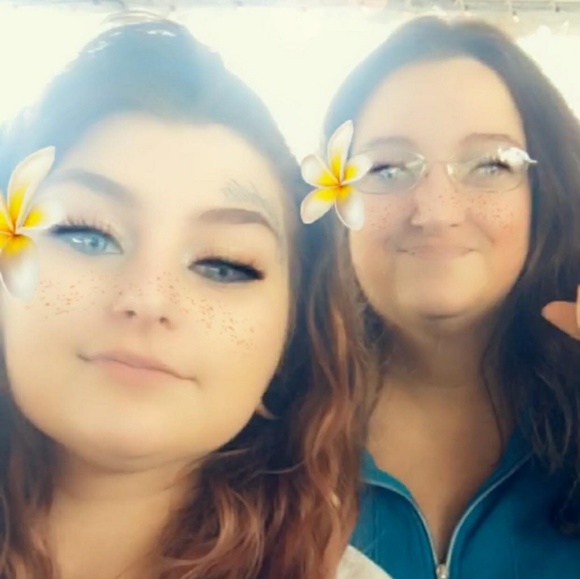 Meet your Posher, Kelly - Picture 1 of 1